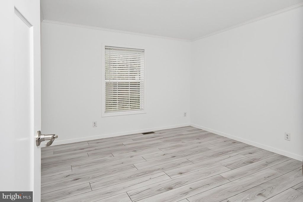 Image 28 of property listing at 125 WESTWOOD RD, Rising Sun, MD 21911
