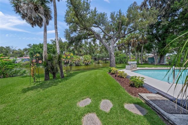 3643 MERIDALE ROAD, Sarasota, FL 34238