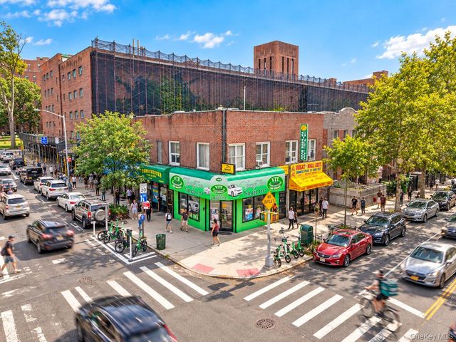 1476 White Plains Road, Bronx, NY 10462
