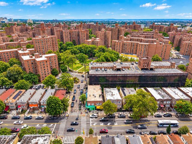 1476 White Plains Road, Bronx, NY 10462