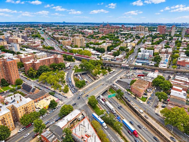 1476 White Plains Road, Bronx, NY 10462