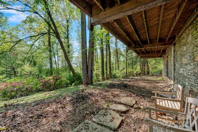 1412 Valmont Drive, Hendersonville, NC 28791