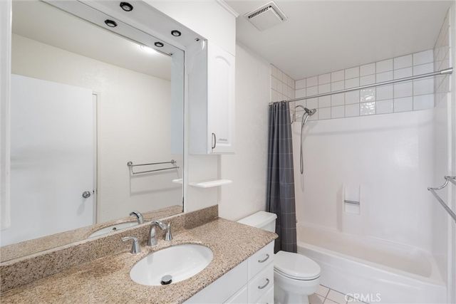 19041 Hamlin 5, Reseda, CA 91335