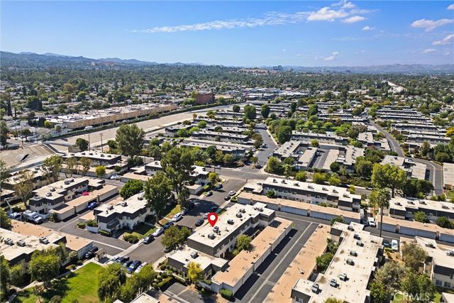 19041 Hamlin 5, Reseda, CA 91335