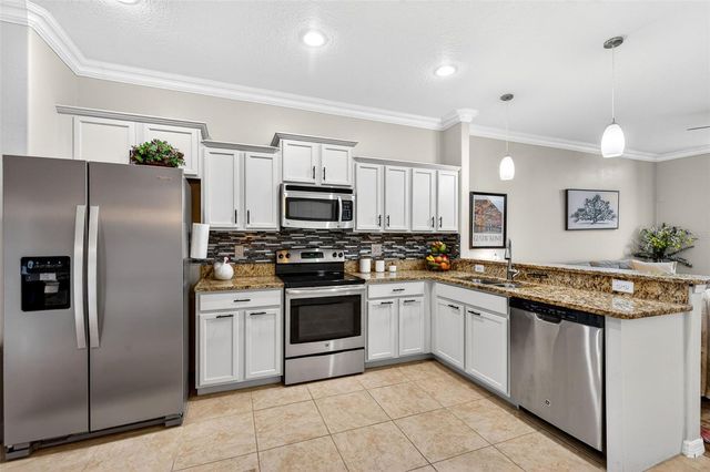 2713 LANTERN HILL AVENUE, Brandon, FL 33511