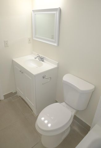 2007 W LAKEVIEW Drive W, Royal Palm Beach, FL 33411