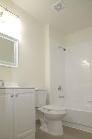 2007 W LAKEVIEW Drive W, Royal Palm Beach, FL 33411