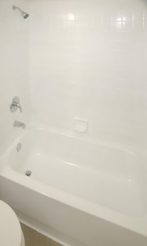 2007 W LAKEVIEW Drive W, Royal Palm Beach, FL 33411