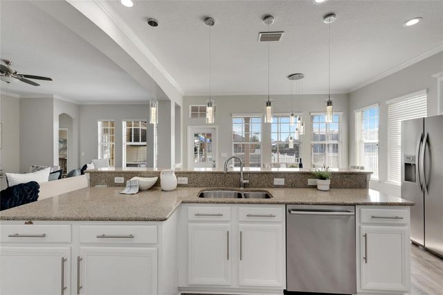 528 ISLEBAY DRIVE, Apollo Beach, FL 33572