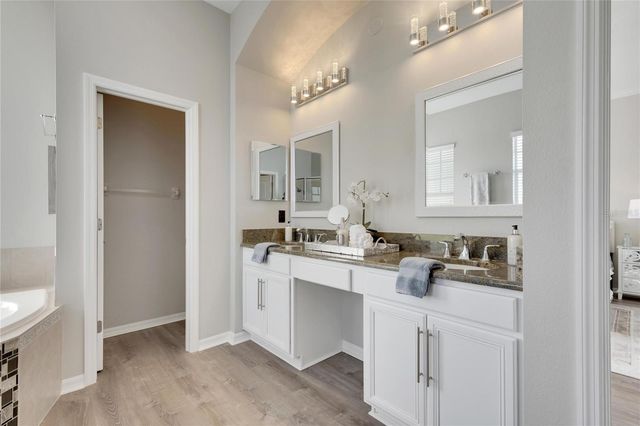 528 ISLEBAY DRIVE, Apollo Beach, FL 33572