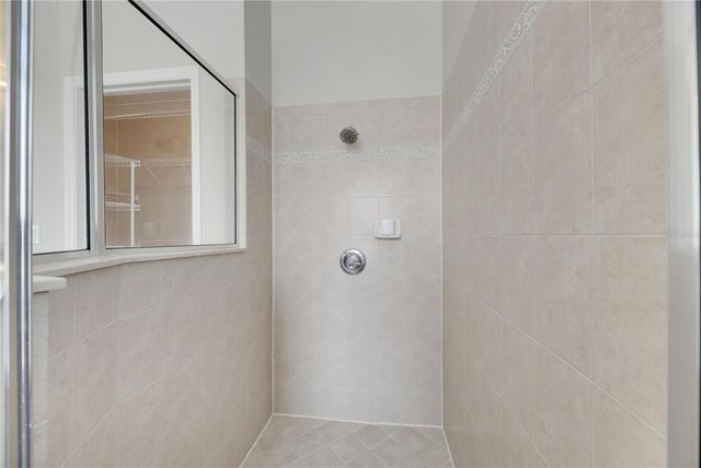 528 ISLEBAY DRIVE, Apollo Beach, FL 33572