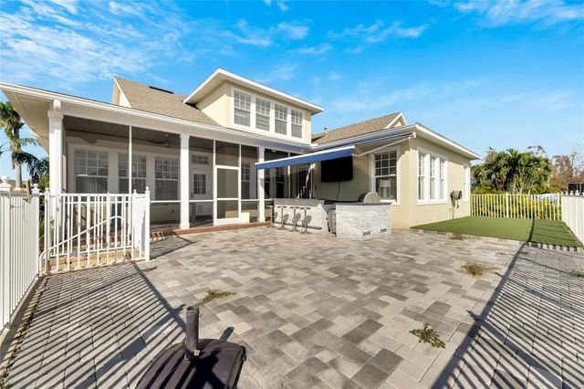 528 ISLEBAY DRIVE, Apollo Beach, FL 33572