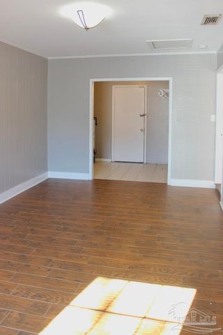 2152 Atwood Dr, Pensacola, FL 32514