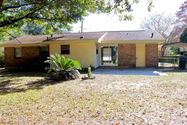 2152 Atwood Dr, Pensacola, FL 32514