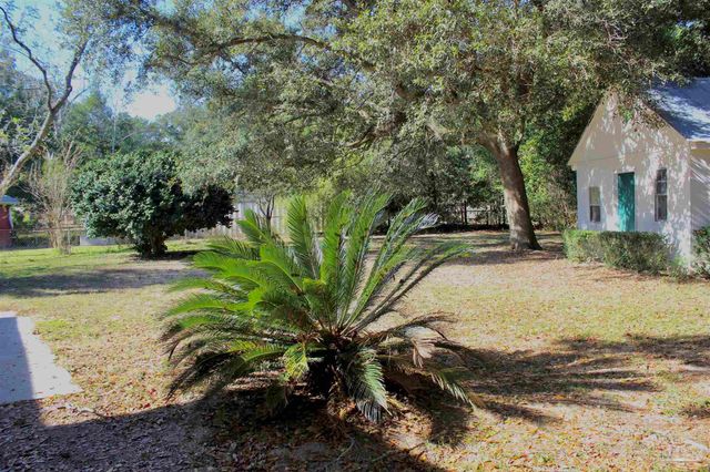 2152 Atwood Dr, Pensacola, FL 32514