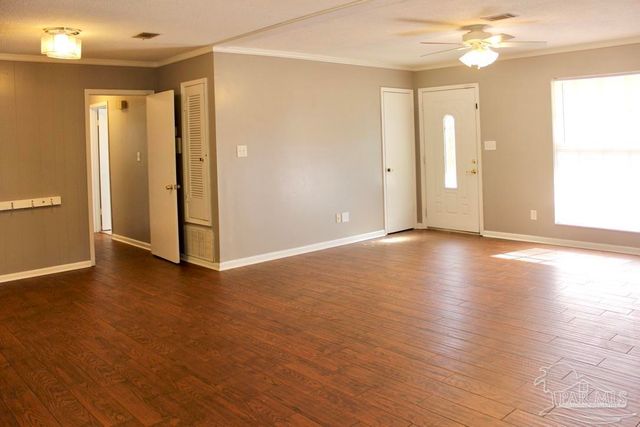 2152 Atwood Dr, Pensacola, FL 32514