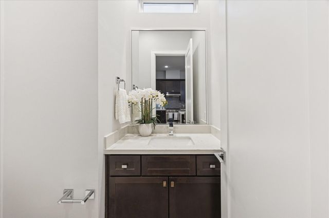 1213 Crockett Street, Houston, TX 77007