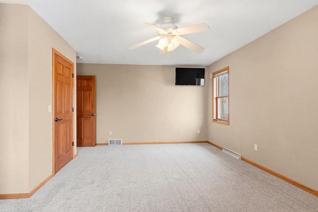 818 RUNDQUIST WAY, Kimberly, WI 54136