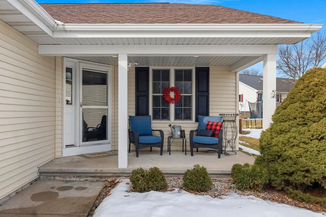 818 RUNDQUIST WAY, Kimberly, WI 54136