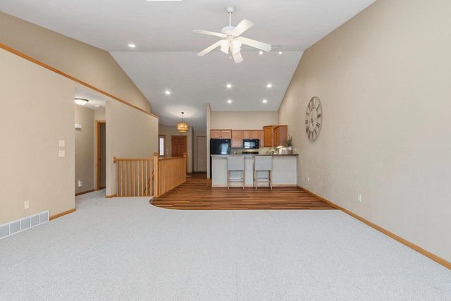 818 RUNDQUIST WAY, Kimberly, WI 54136