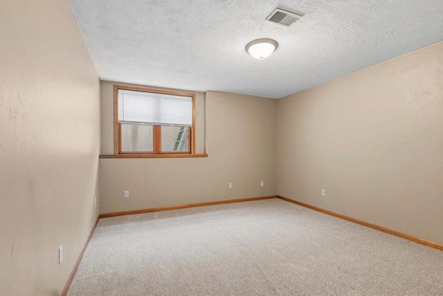 818 RUNDQUIST WAY, Kimberly, WI 54136