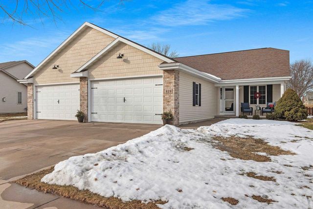 818 RUNDQUIST WAY, Kimberly, WI 54136