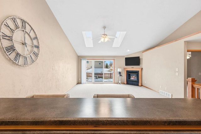 818 RUNDQUIST WAY, Kimberly, WI 54136