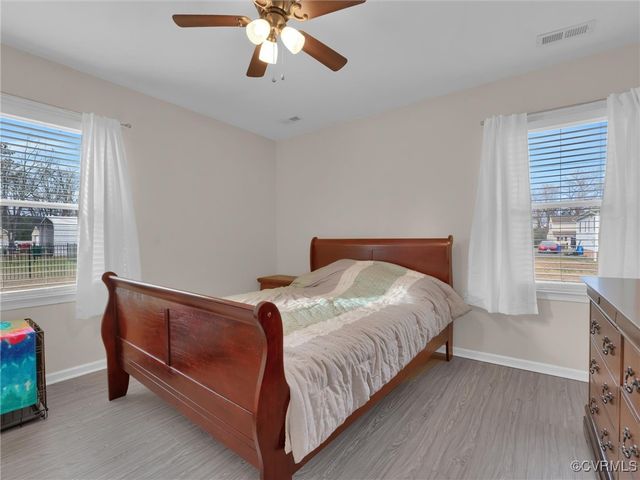 239 Marine Dr, Dunnsville, VA 22454