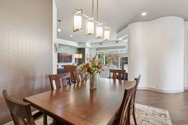 555 Oak Ridge Place 150, Hopkins, MN 55305