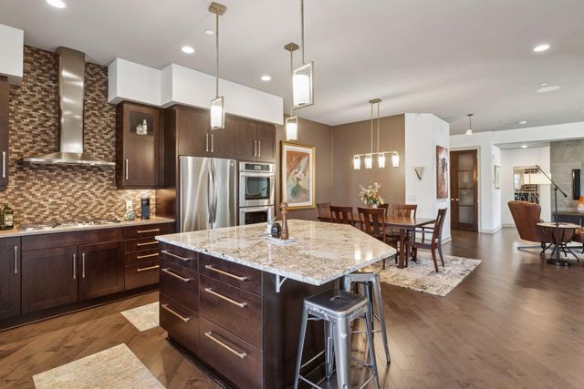 555 Oak Ridge Place 150, Hopkins, MN 55305