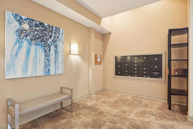 555 Oak Ridge Place 150, Hopkins, MN 55305