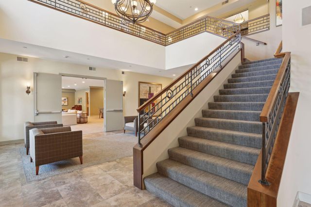 555 Oak Ridge Place 150, Hopkins, MN 55305