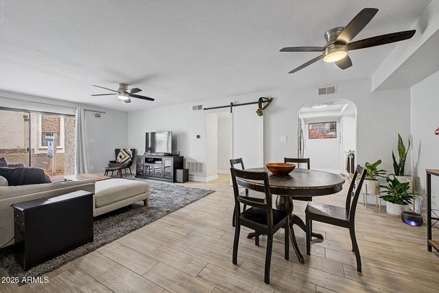 3825 E CAMELBACK Road 122, Phoenix, AZ 85018