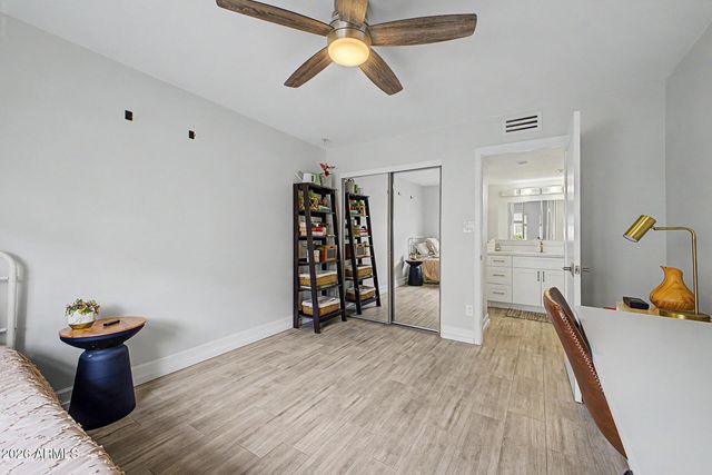 3825 E CAMELBACK Road 122, Phoenix, AZ 85018