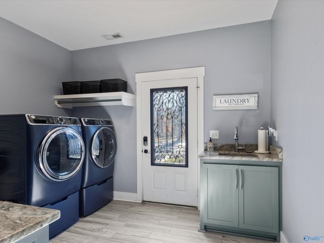 343 Mccutcheon Lane, Toney, AL 35773