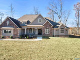 343 Mccutcheon Lane, Toney, AL 35773