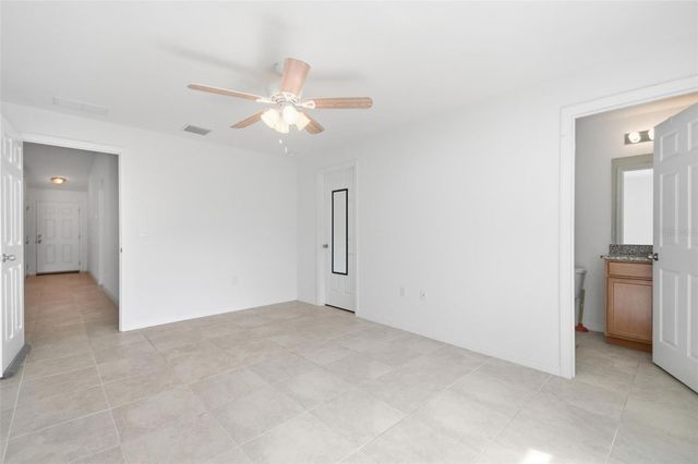 30 SLUMBER PATH, Palm Coast, FL 32164