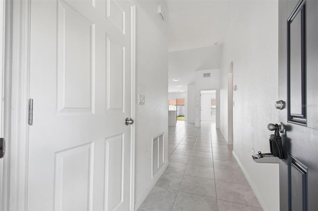 30 SLUMBER PATH, Palm Coast, FL 32164