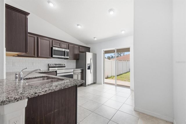 30 SLUMBER PATH, Palm Coast, FL 32164