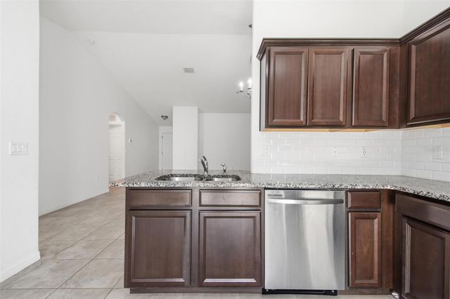 30 SLUMBER PATH, Palm Coast, FL 32164