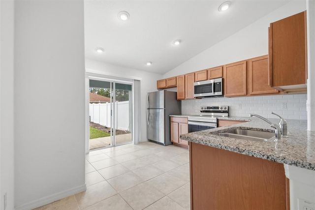 30 SLUMBER PATH, Palm Coast, FL 32164