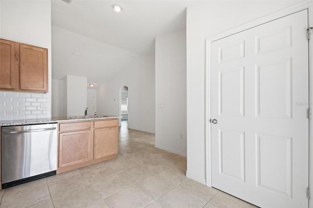 30 SLUMBER PATH, Palm Coast, FL 32164