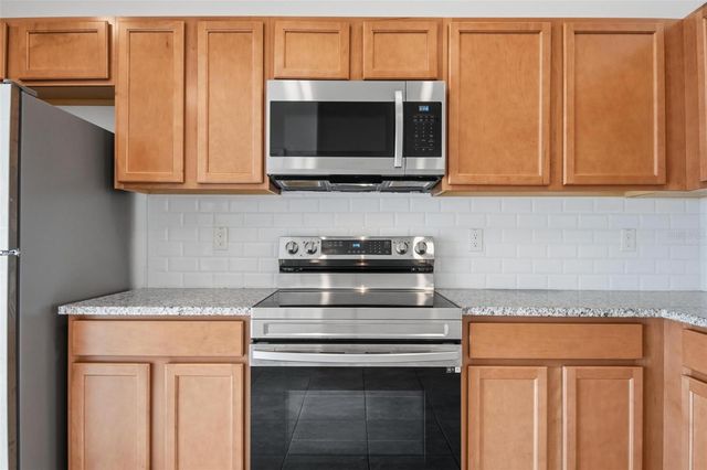 30 SLUMBER PATH, Palm Coast, FL 32164