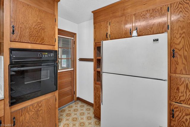 255 Conrad Circle, Lewisville, NC 27023