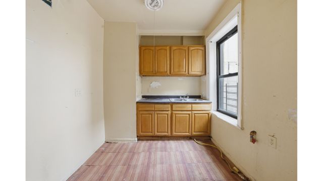 1715 Nelson Ave Apt 5G, New York City, NY 10453