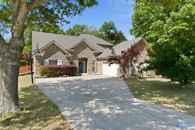 7104 Tull Water Drive SE, Owens Cross Roads, AL 35763