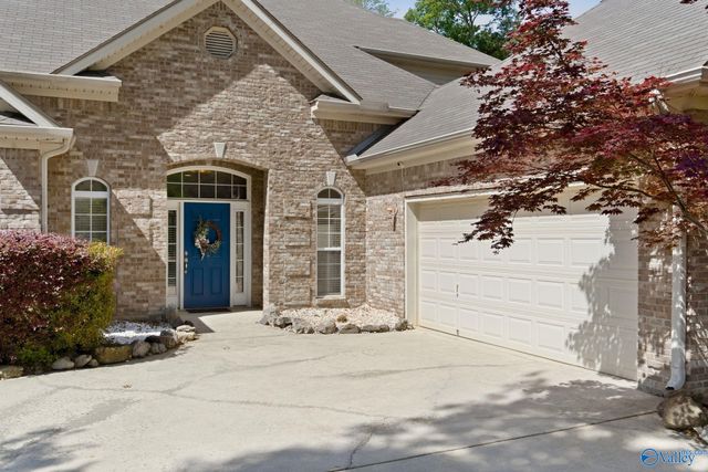 7104 Tull Water Drive SE, Owens Cross Roads, AL 35763