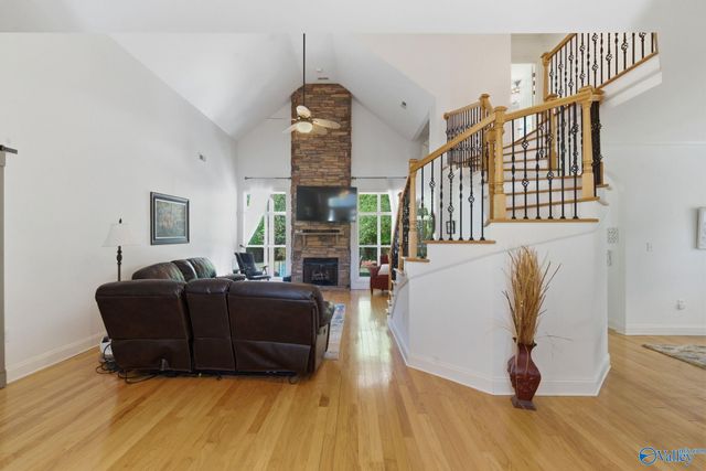 7104 Tull Water Drive SE, Owens Cross Roads, AL 35763