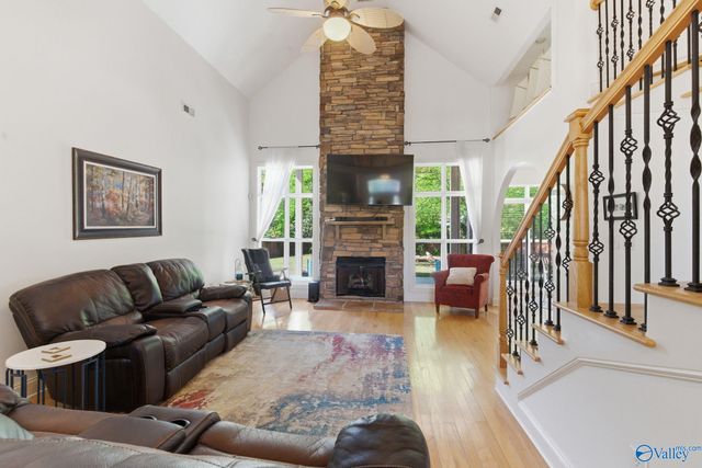 7104 Tull Water Drive SE, Owens Cross Roads, AL 35763