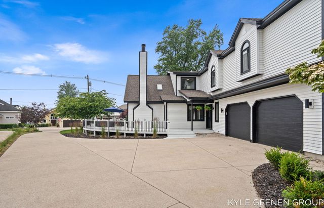 1729 Waukazoo Drive, Holland, MI 49424